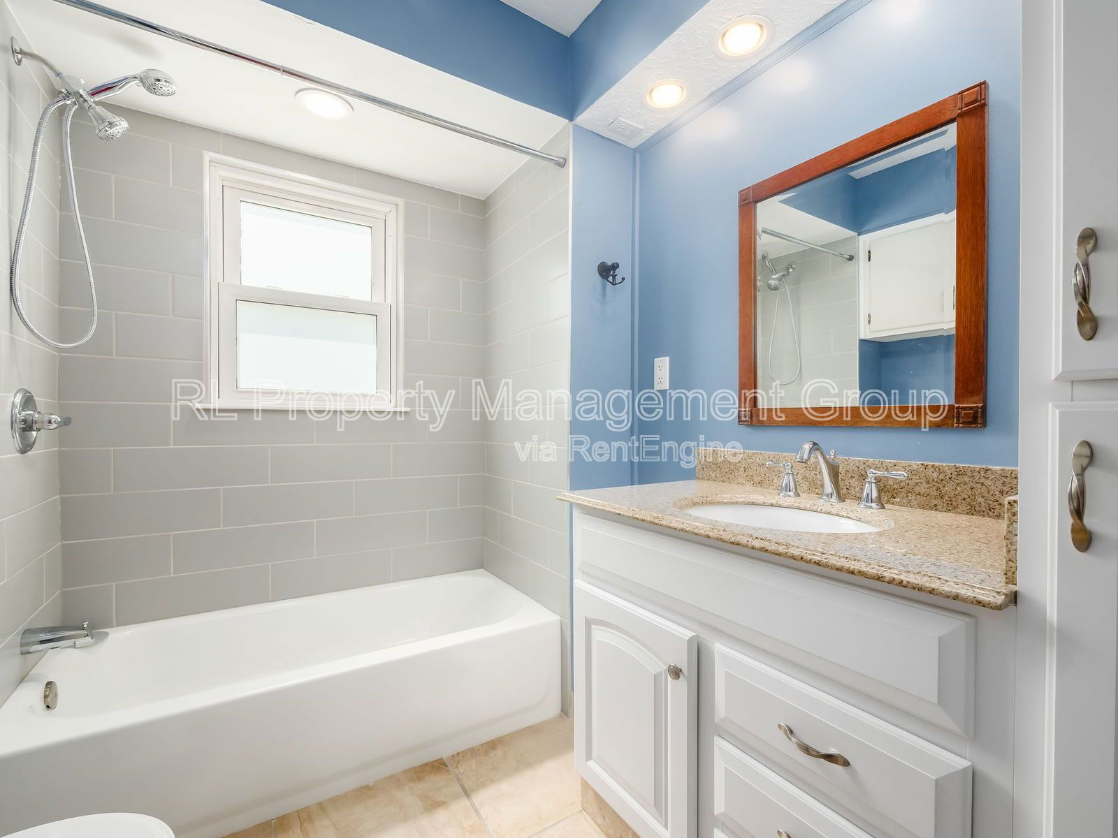 Gallery Image 18