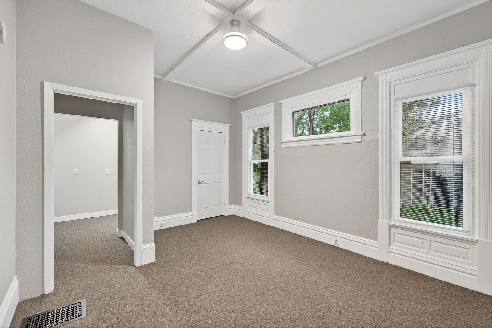 Gallery Image 16