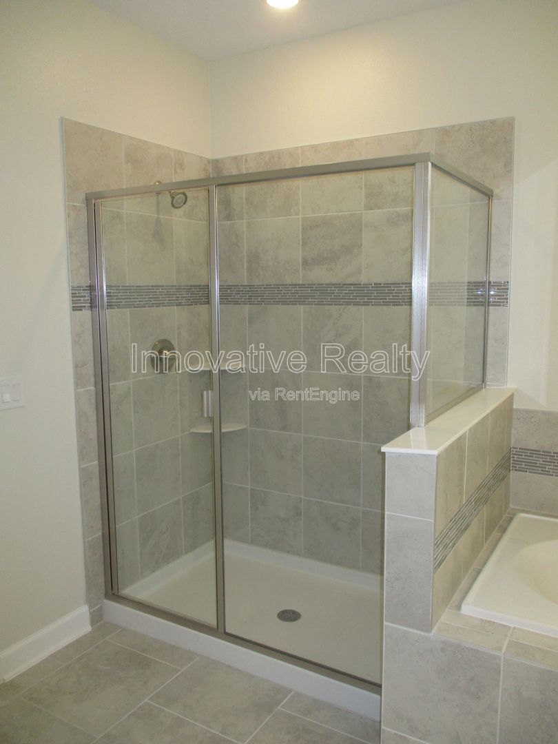 Gallery Image 18