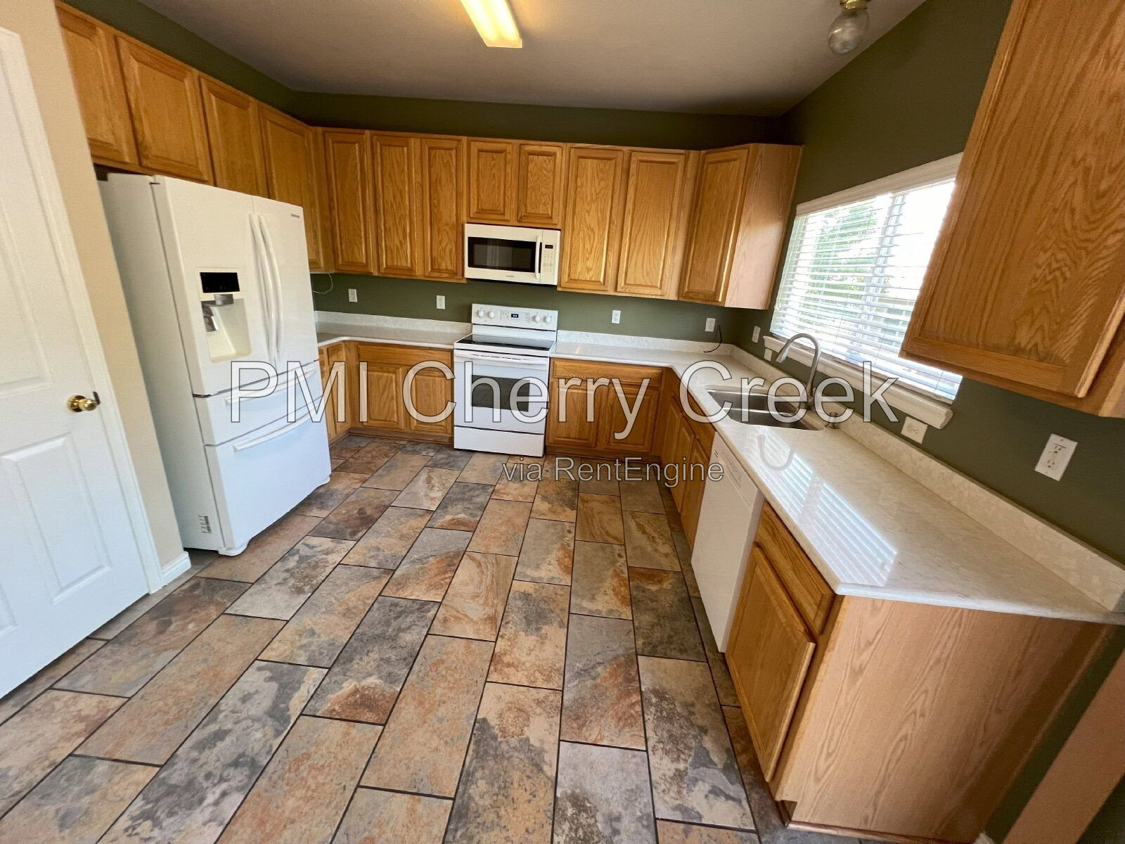 Gallery Image 15