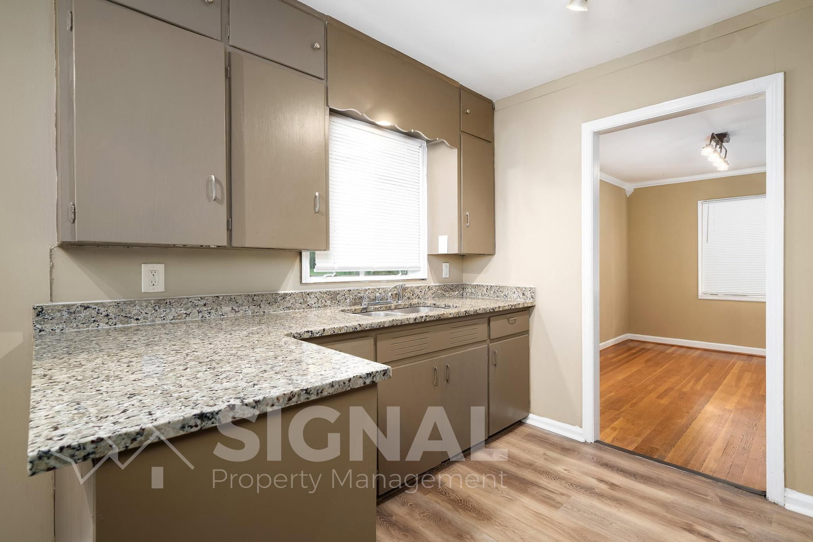 Gallery Image 12