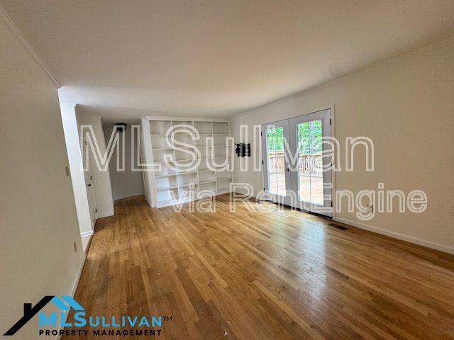 Gallery Image 16