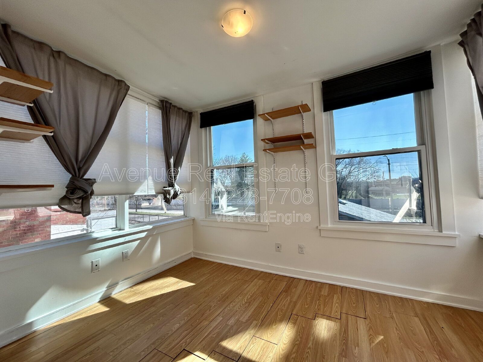 Gallery Image 13