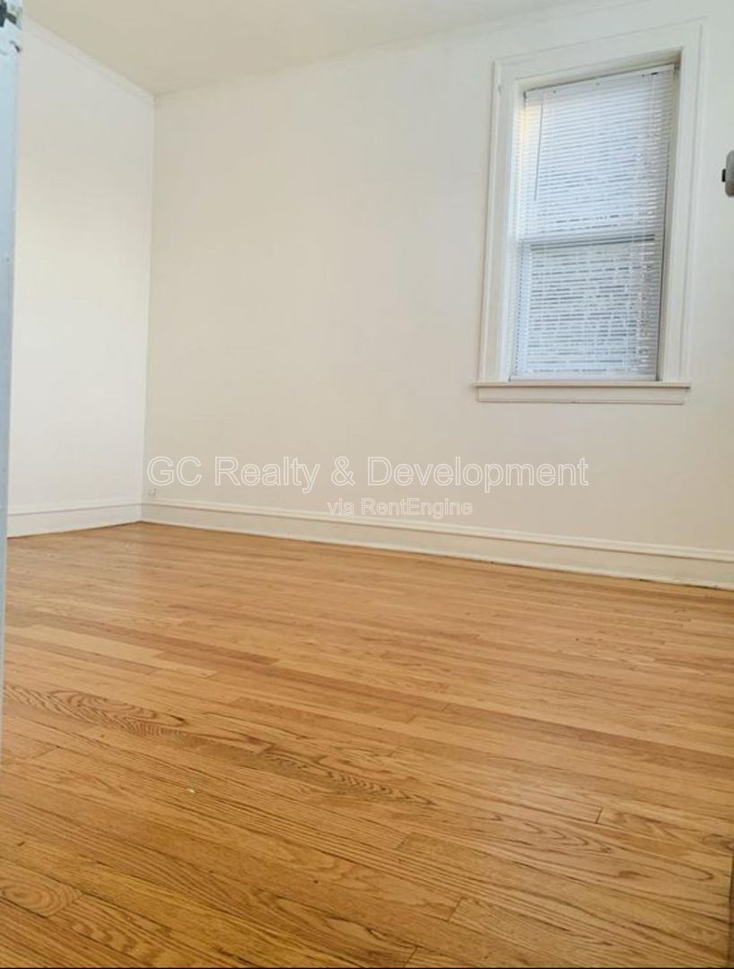 Gallery Image 14