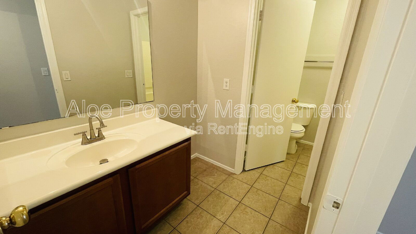 Gallery Image 16