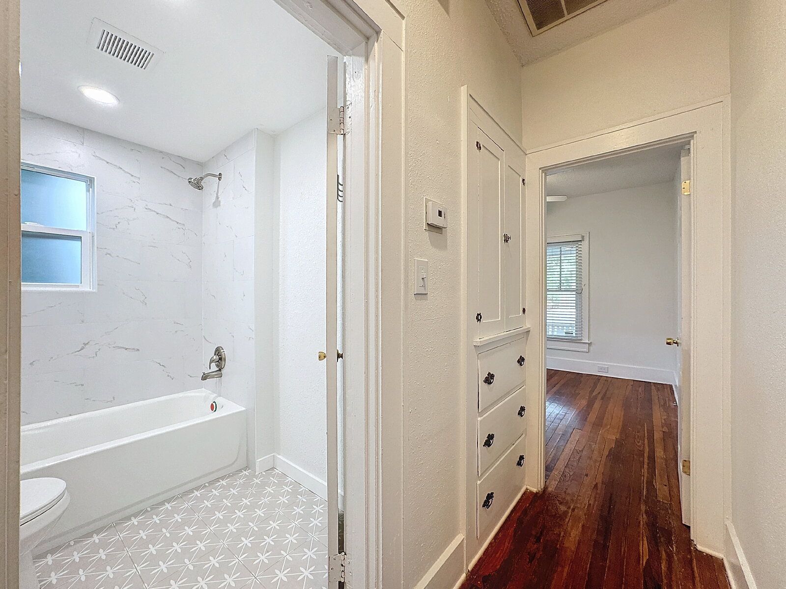 Gallery Image 19