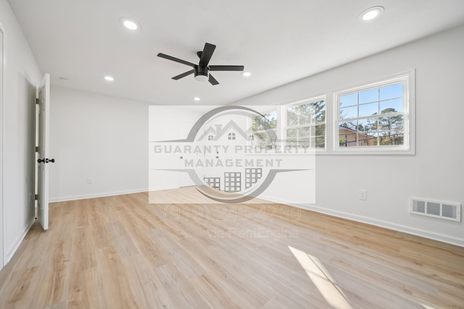 Gallery Image 17