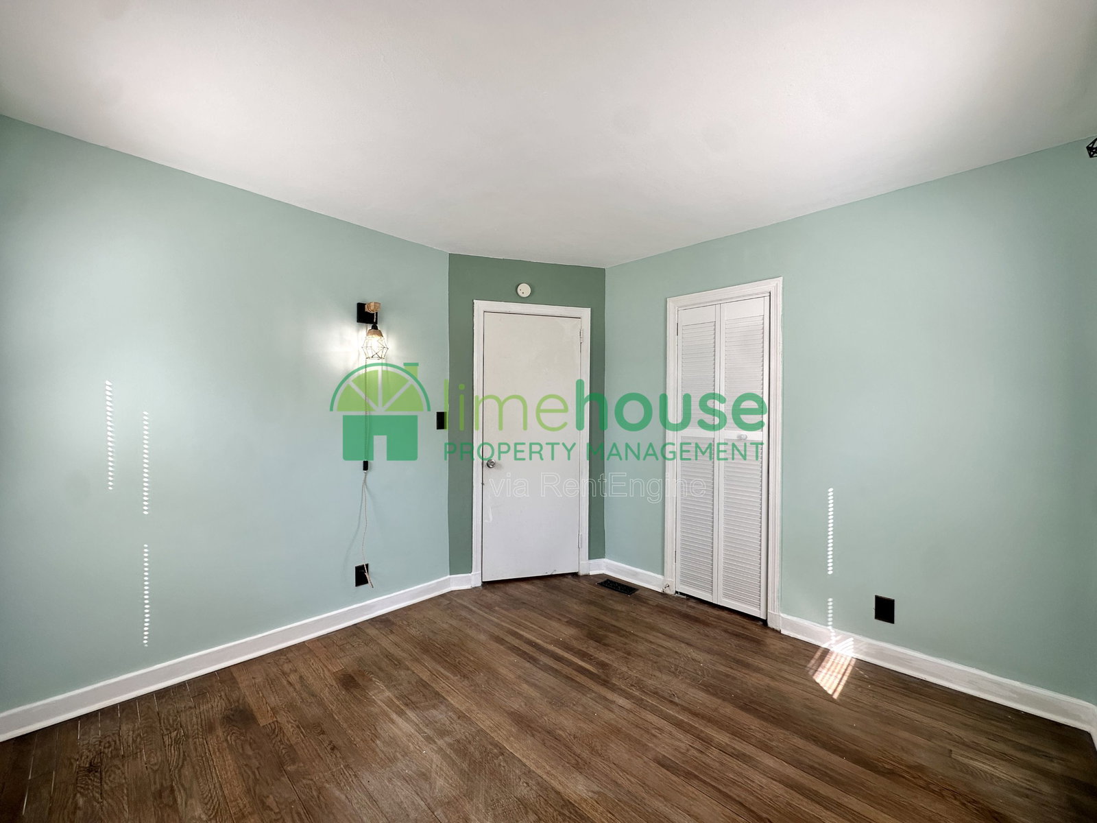 Gallery Image 14