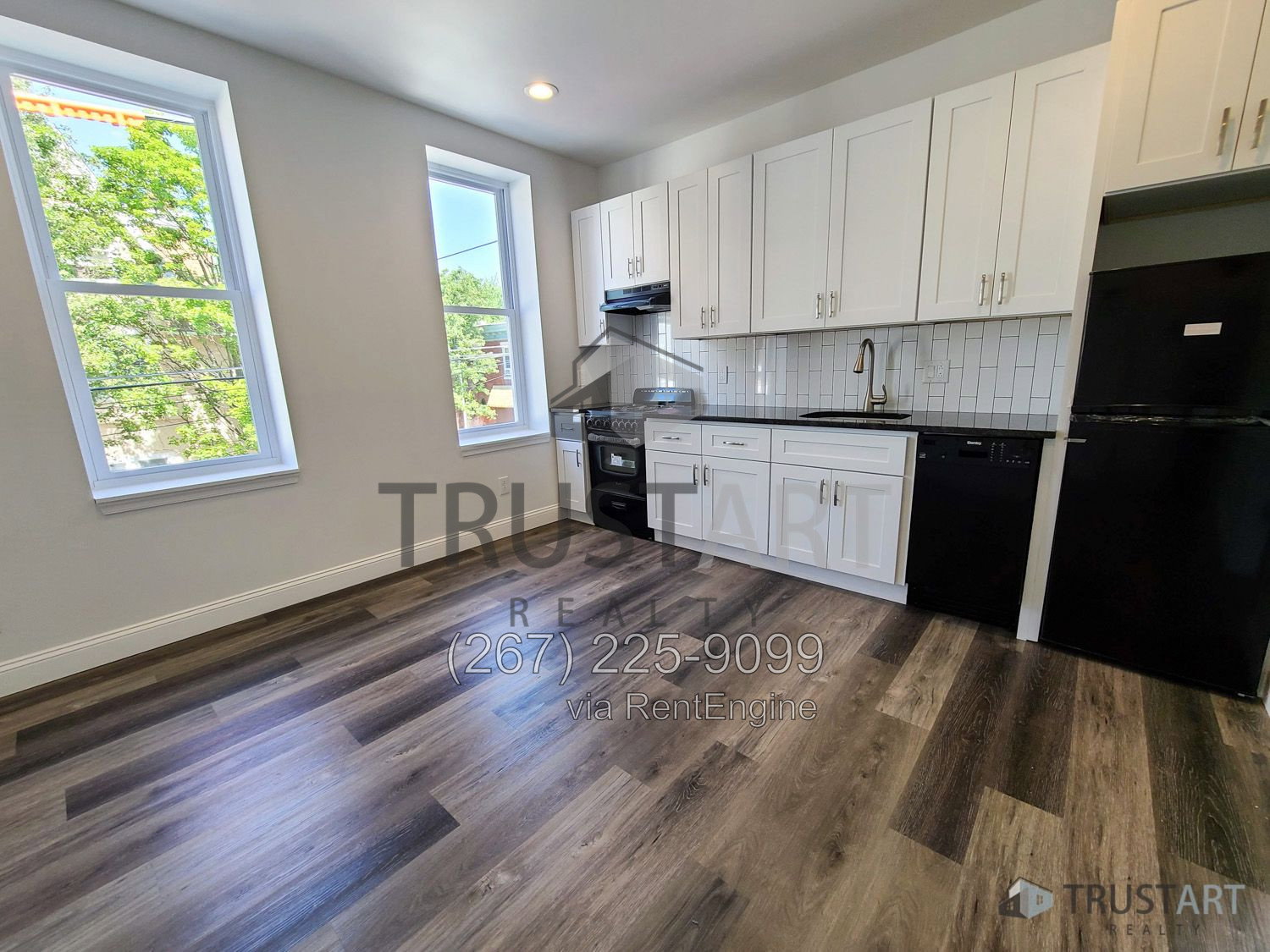 Gallery Image 0