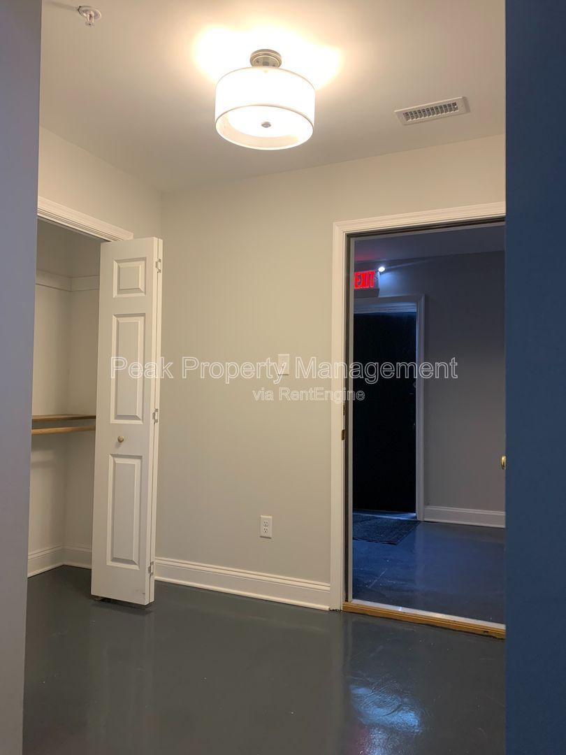 Gallery Image 12