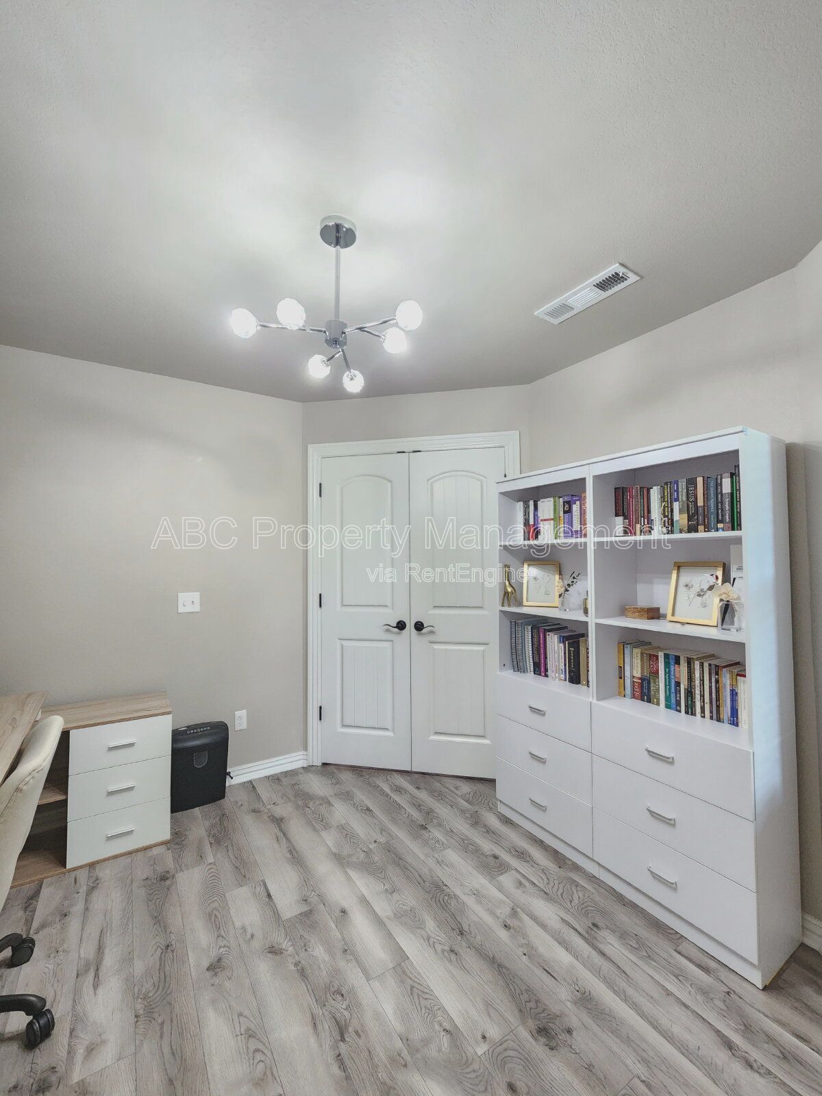 Gallery Image 16