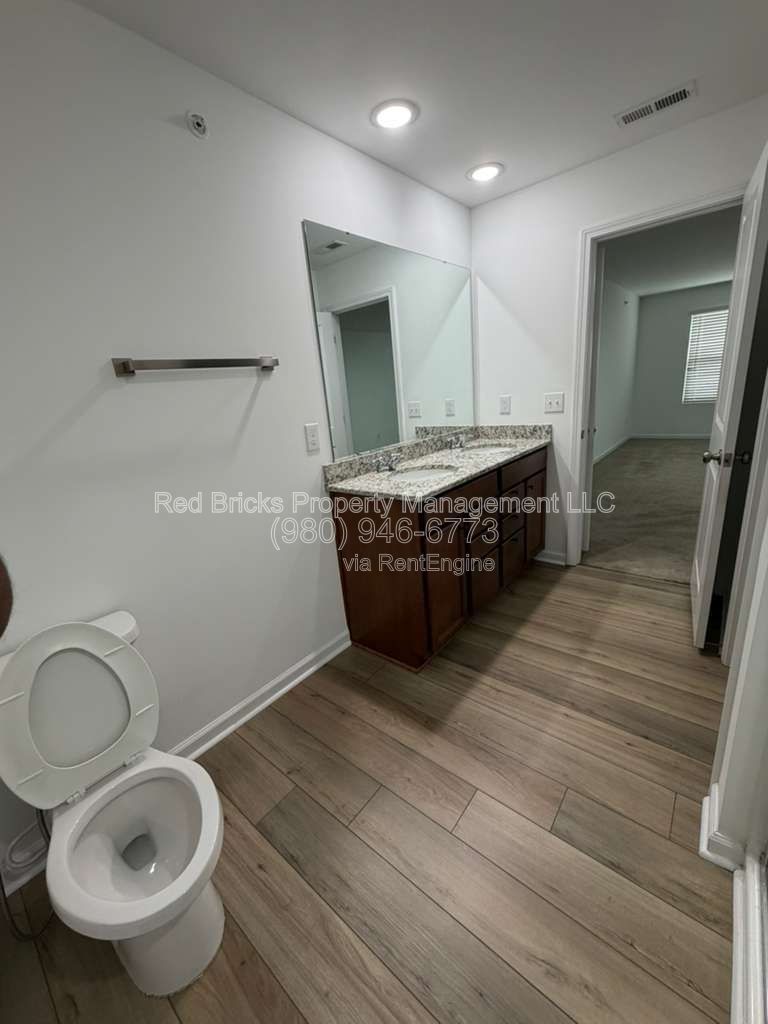 Gallery Image 30