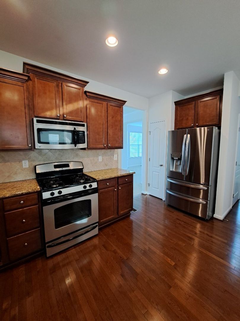 Gallery Image 17