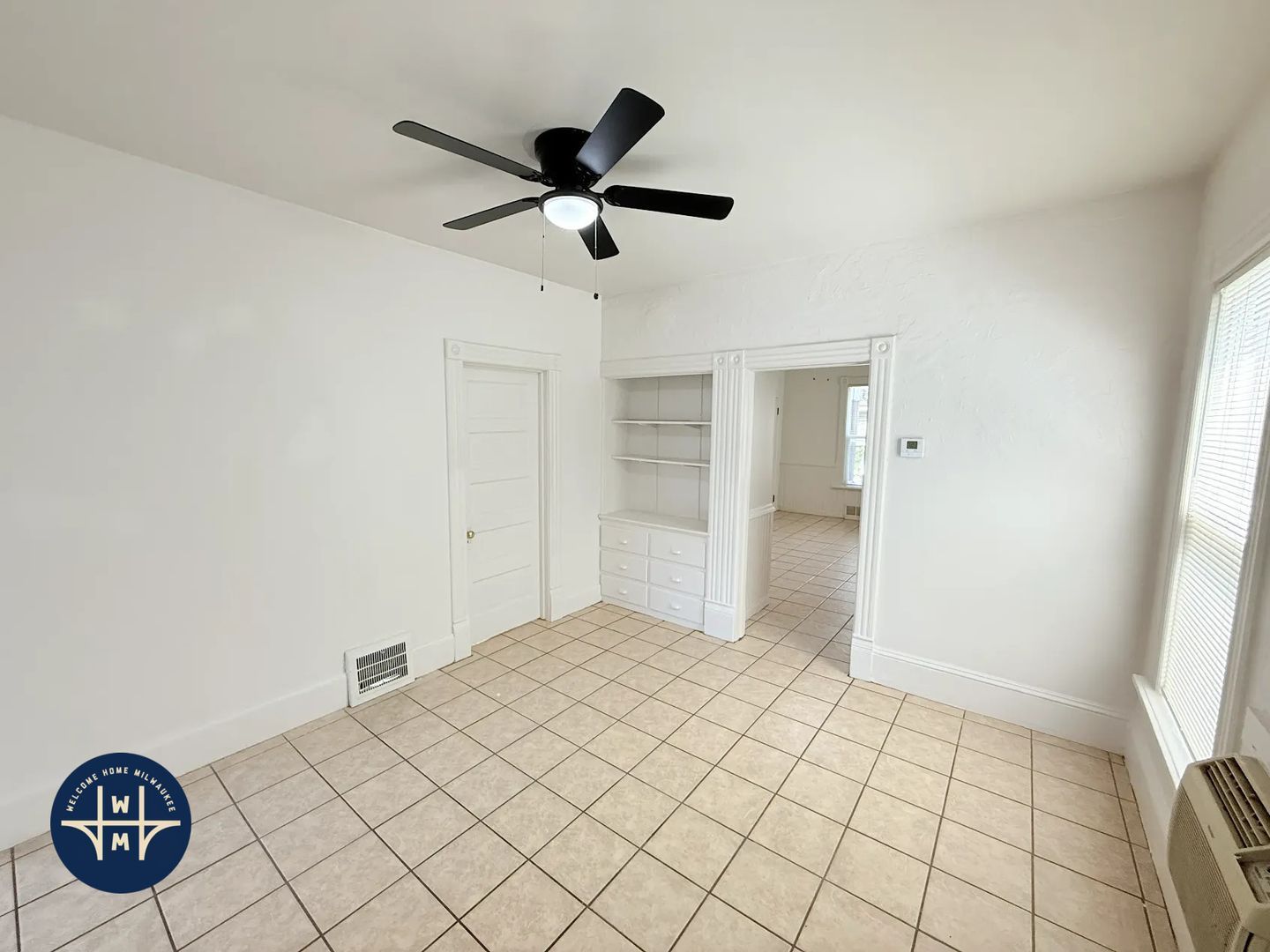 Gallery Image 0