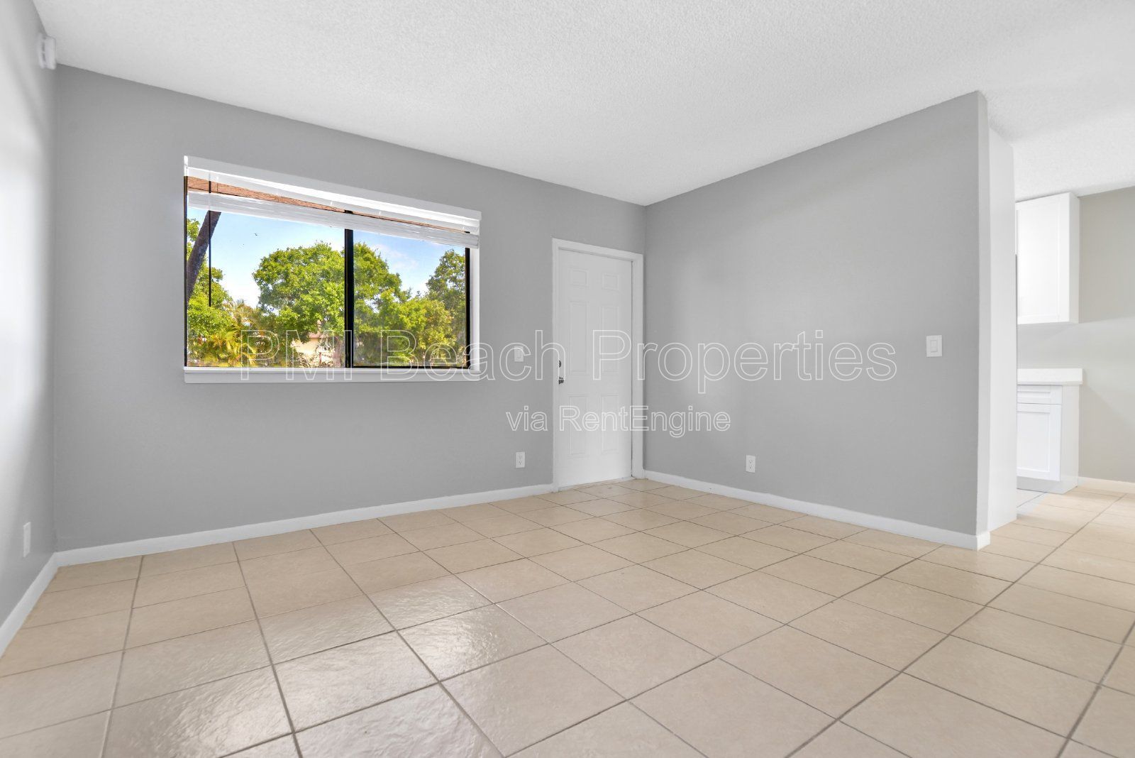 Gallery Image 0