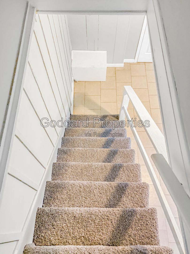Gallery Image 16