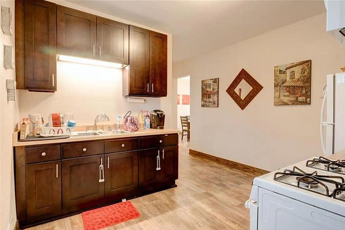 Gallery Image 12
