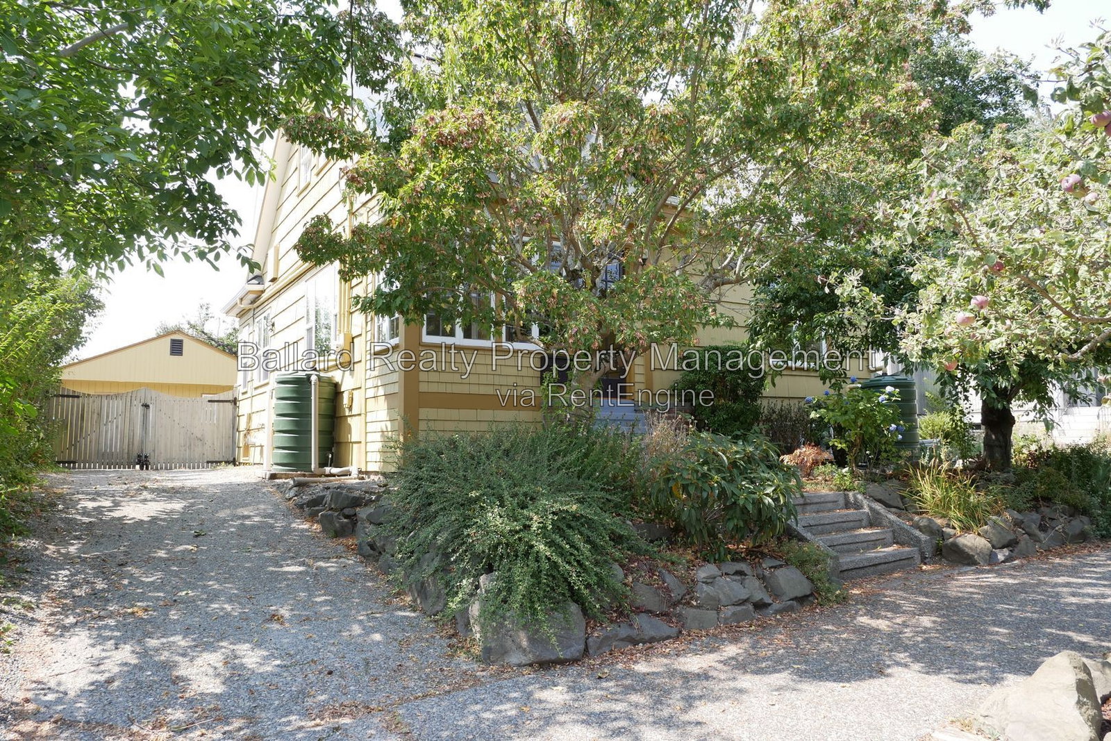 Gallery Image 0
