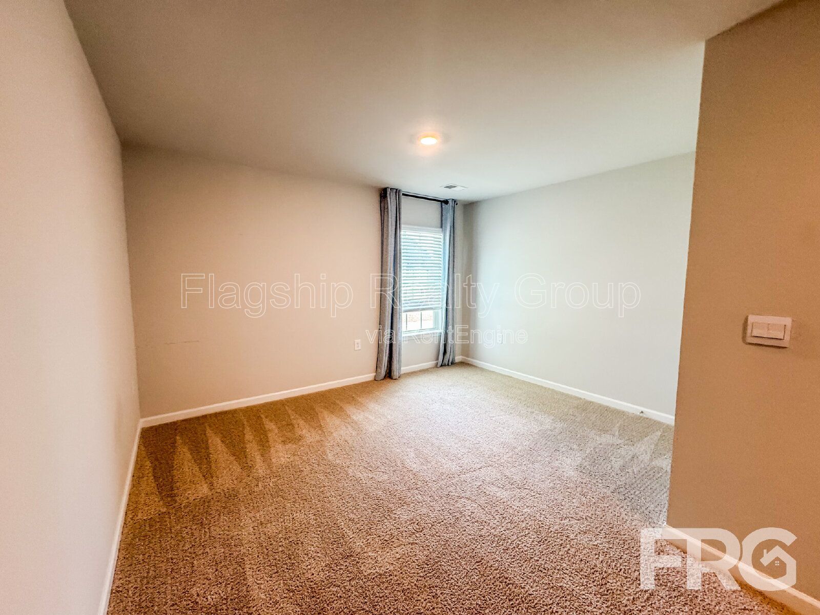 Gallery Image 16