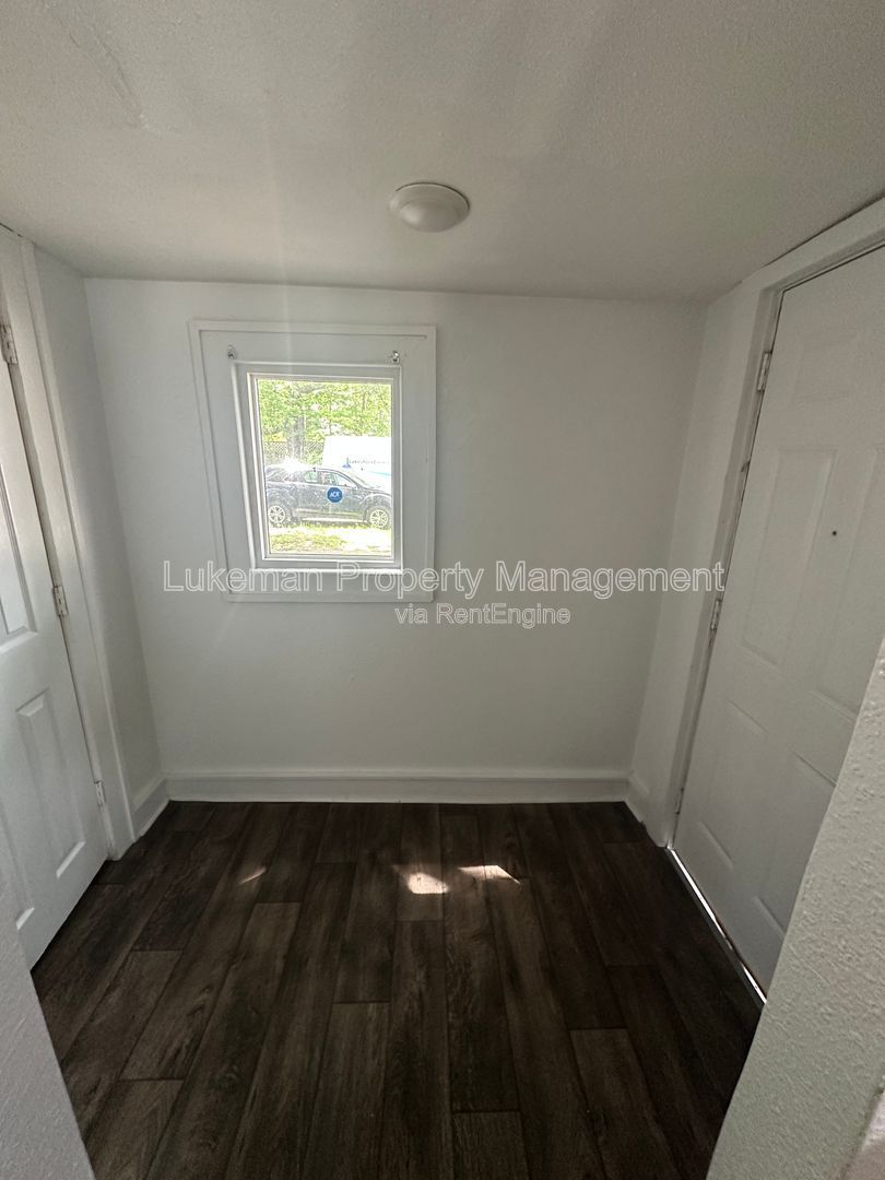 Gallery Image 12