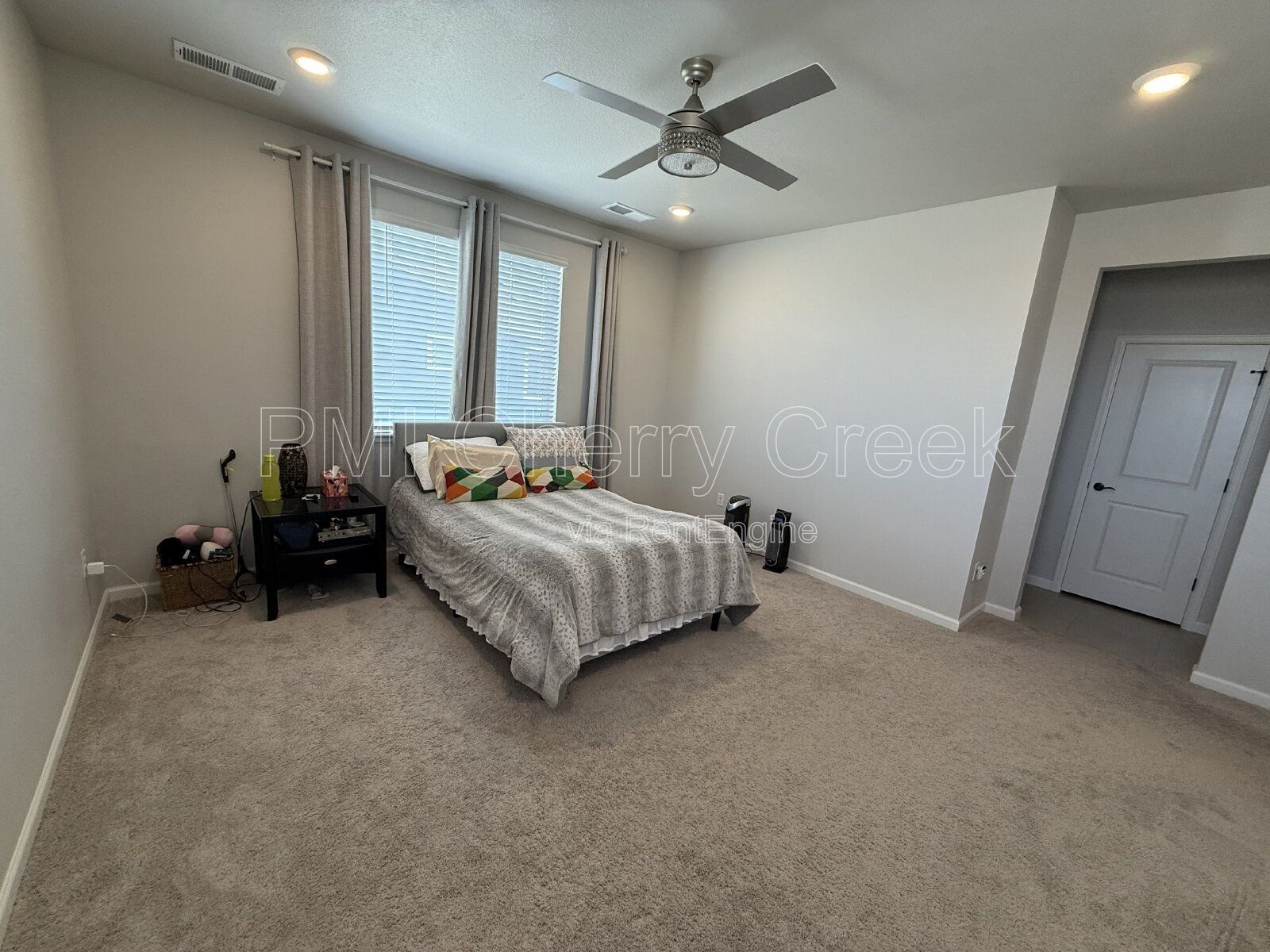 Gallery Image 28
