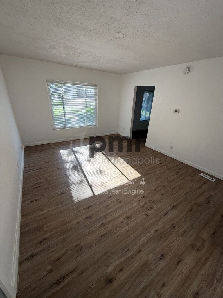 Gallery Image 17