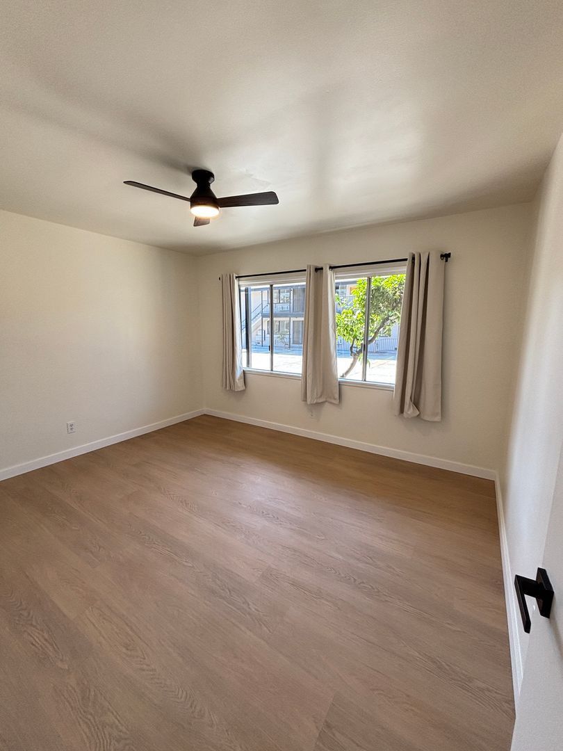 Gallery Image 18