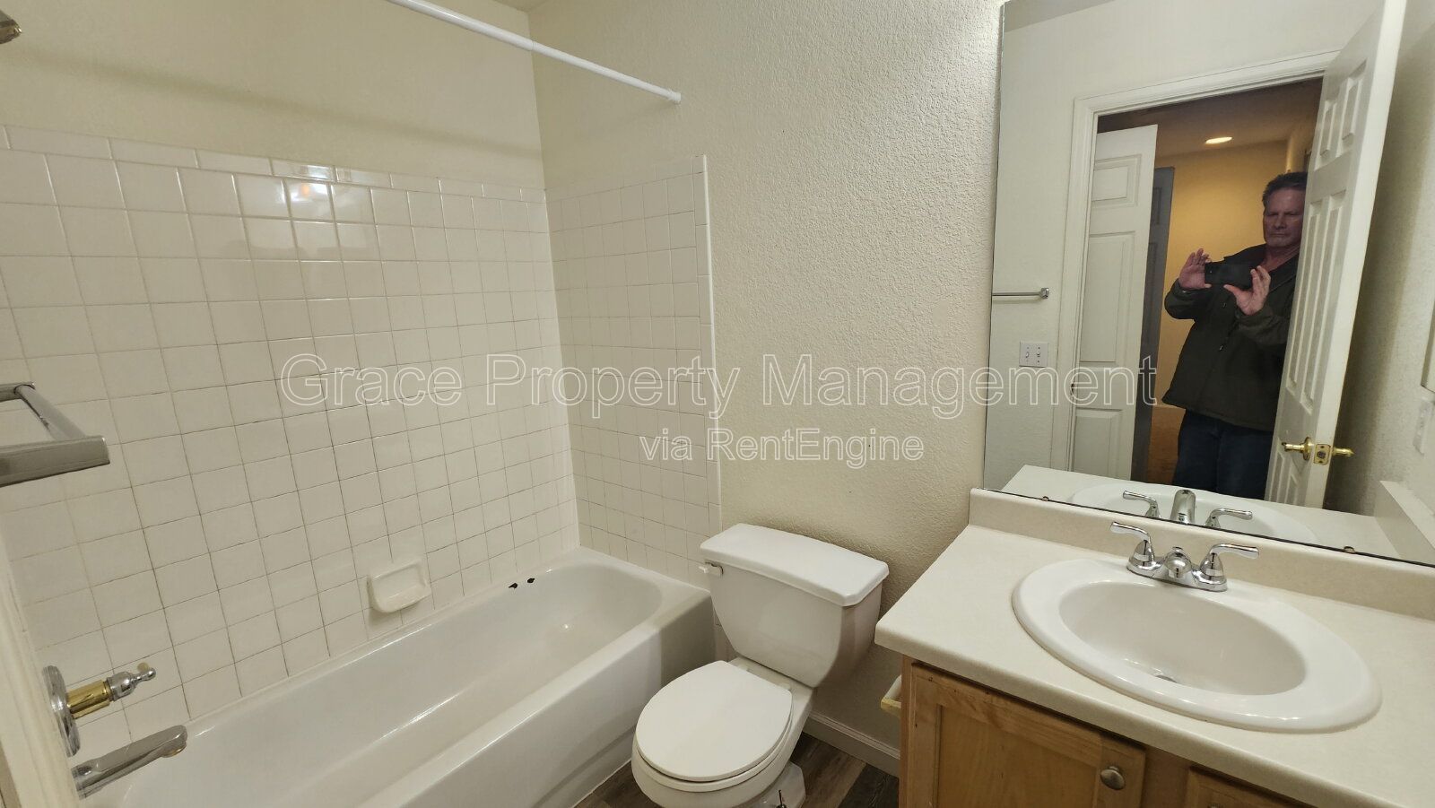 Gallery Image 15