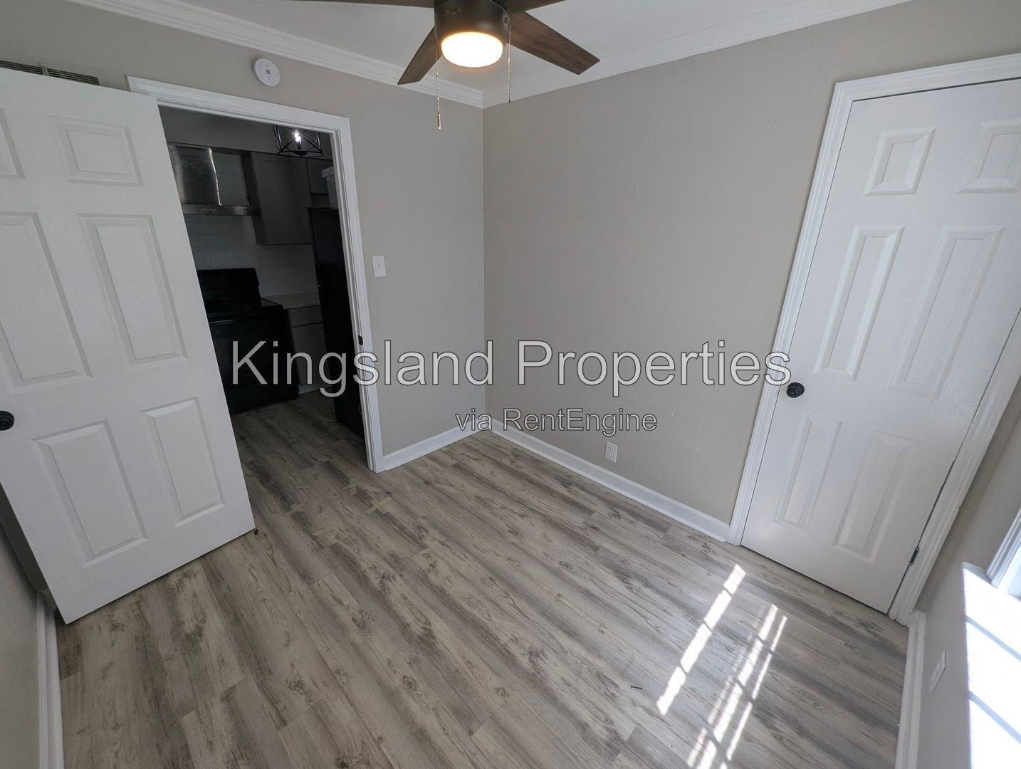 Gallery Image 13