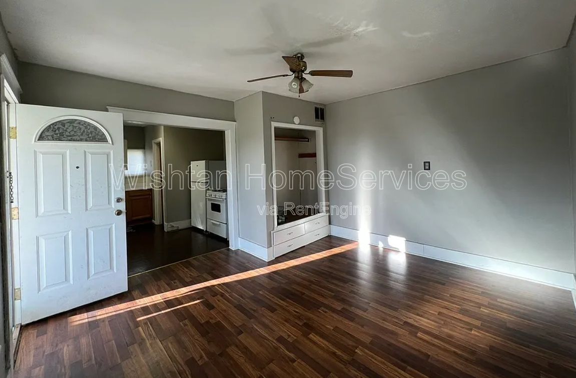 Gallery Image 0