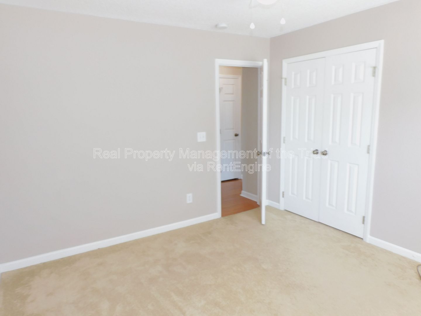 Gallery Image 16
