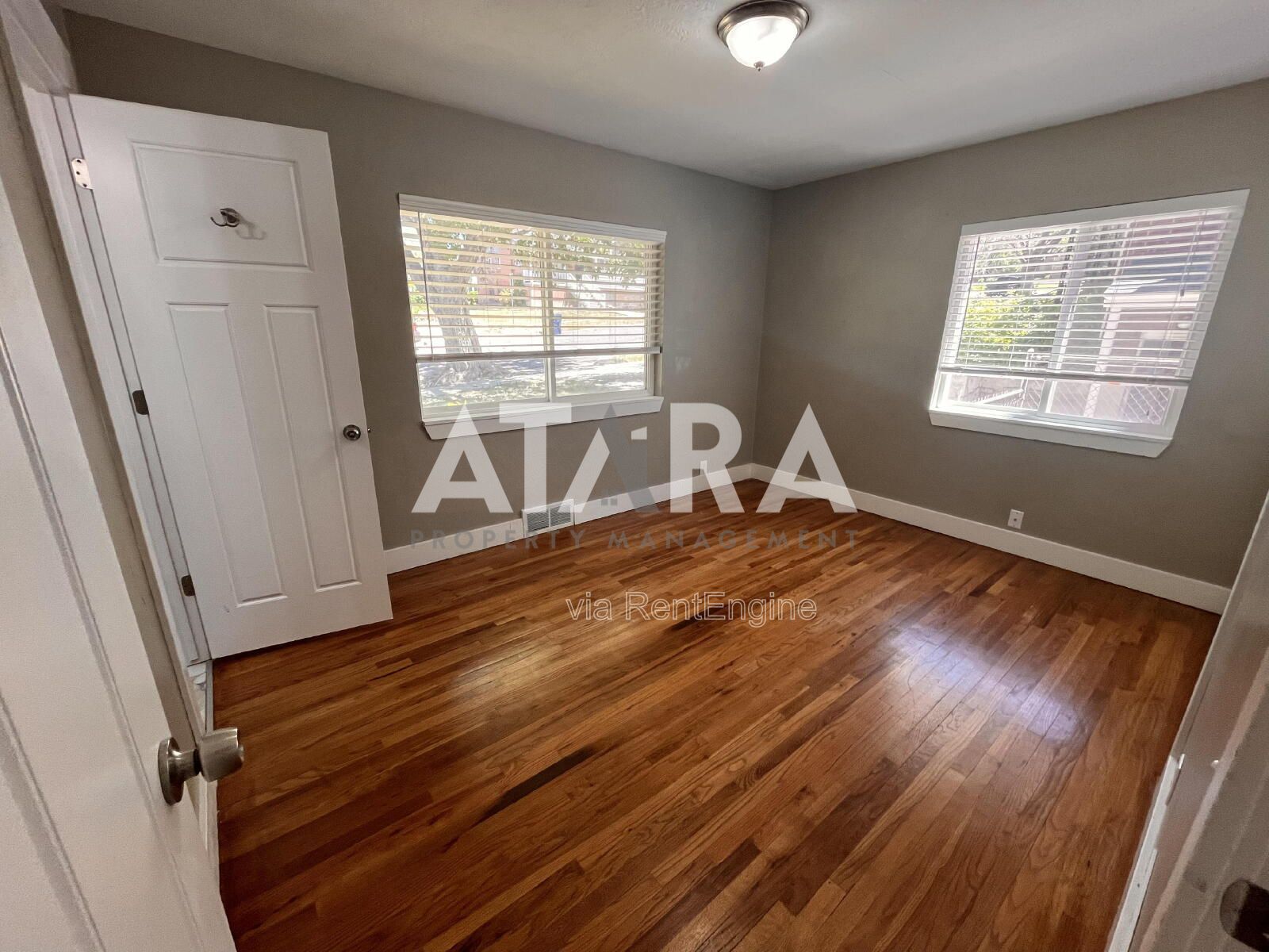 Gallery Image 16