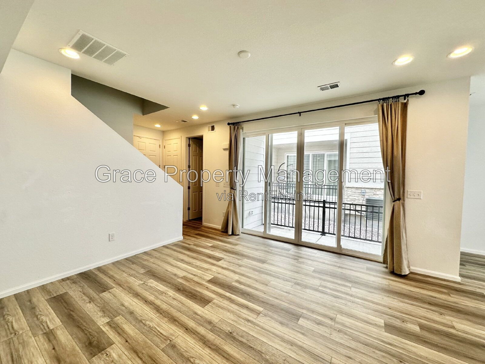 Gallery Image 14