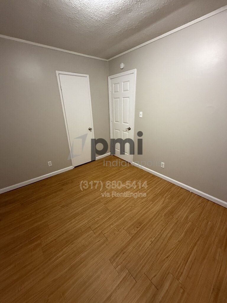 Gallery Image 16