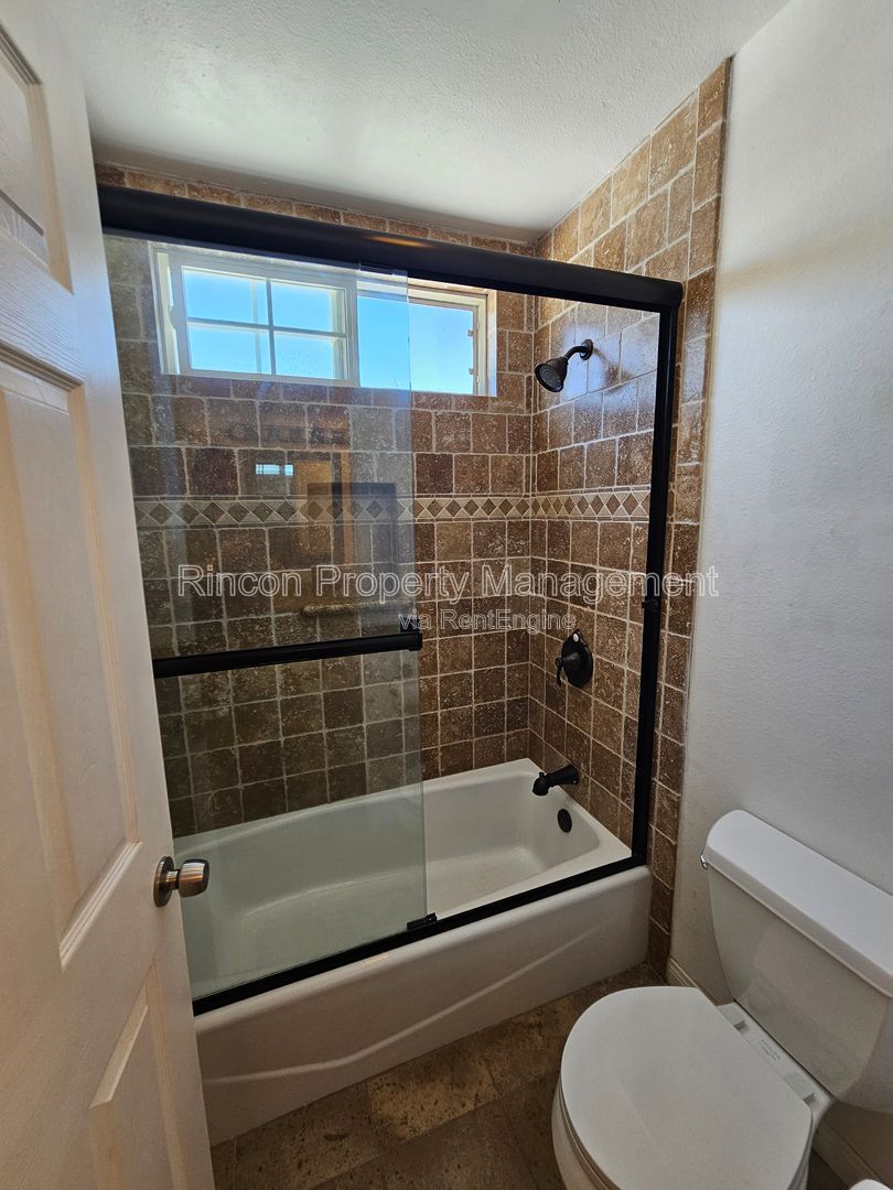 Gallery Image 14