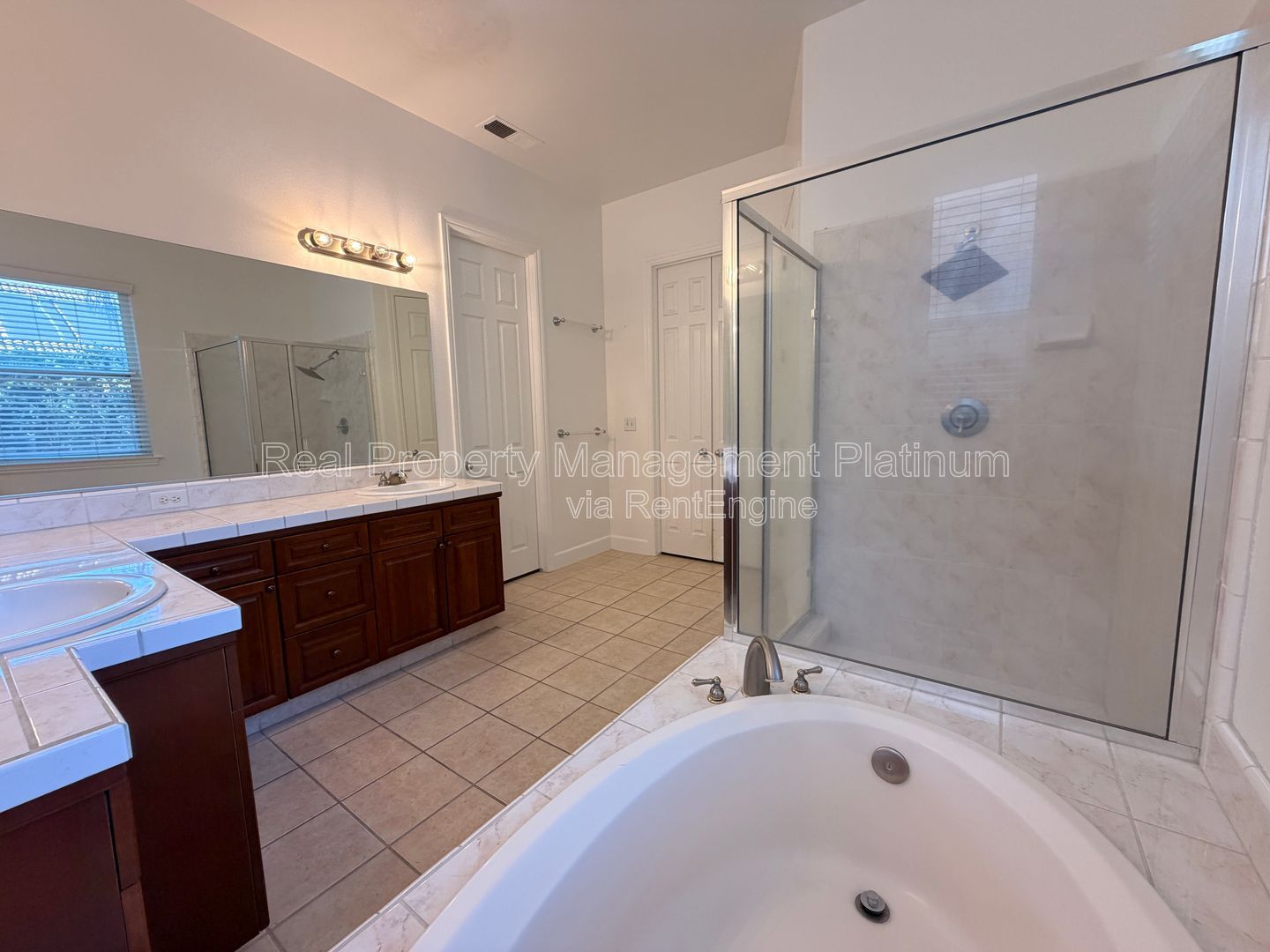 Gallery Image 21