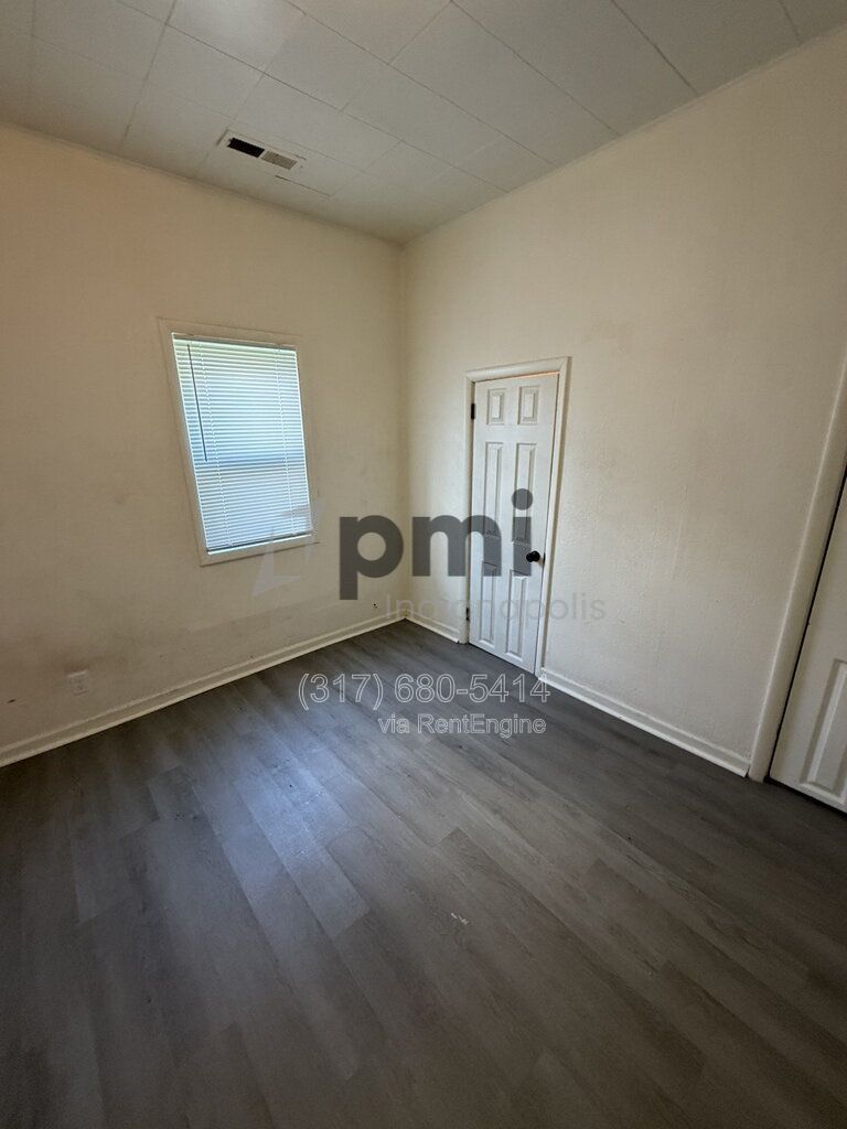 Gallery Image 19