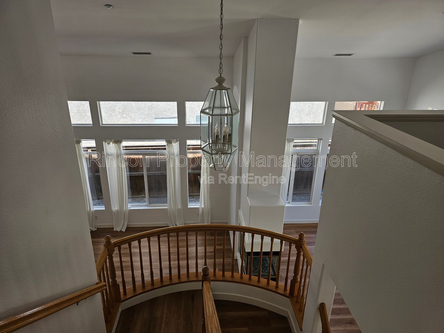 Gallery Image 19