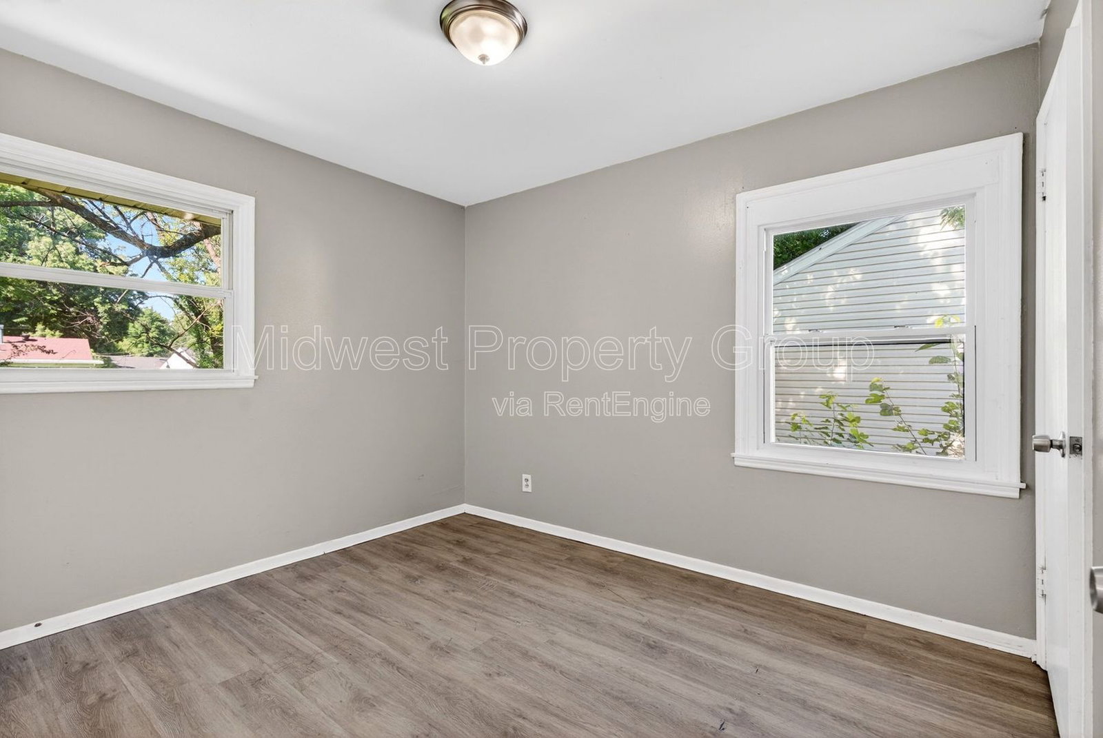 Gallery Image 16