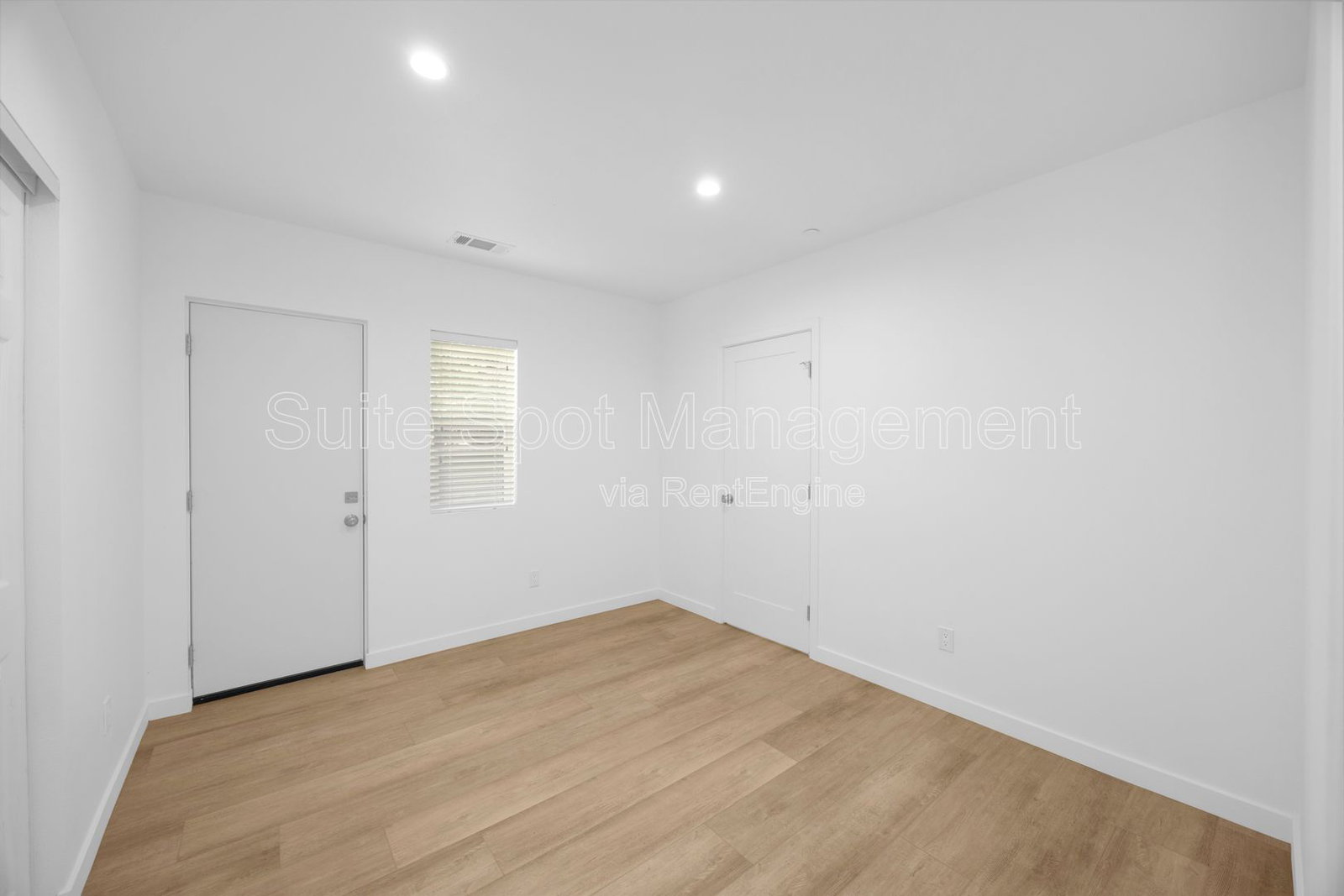 Gallery Image 18