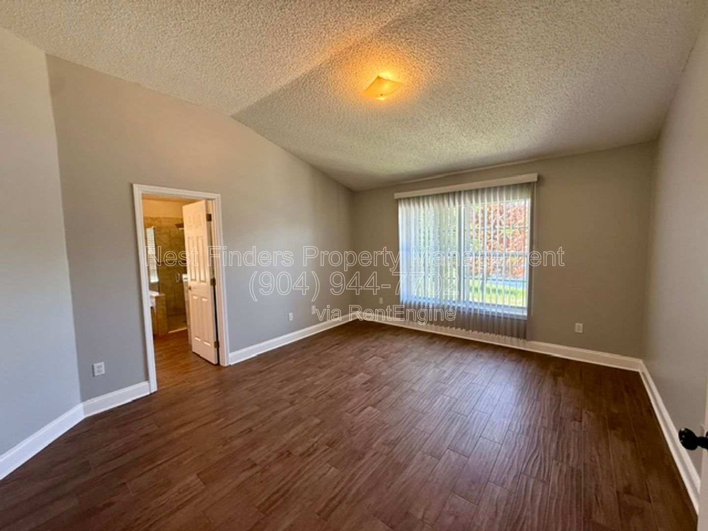 Gallery Image 16