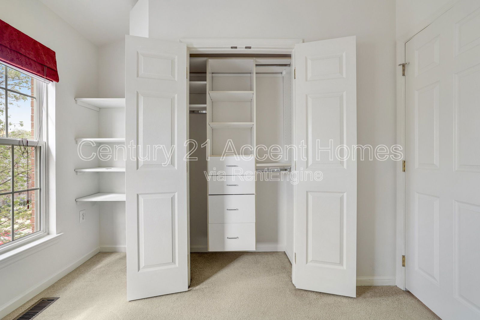 Gallery Image 36