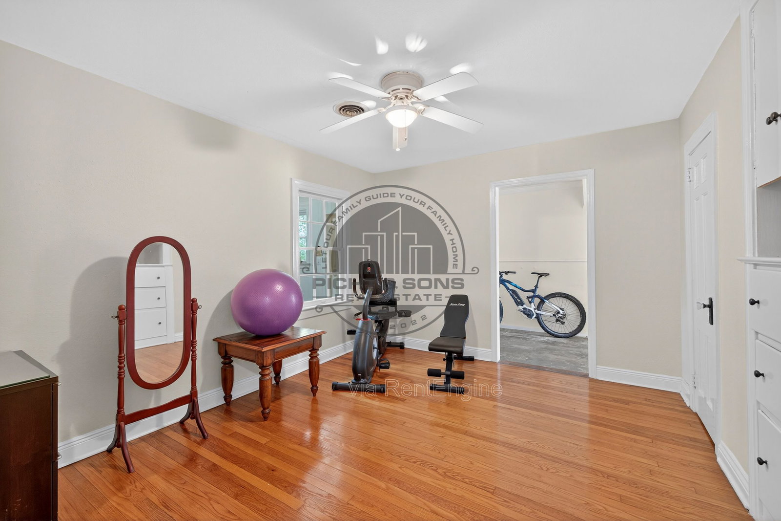Gallery Image 18