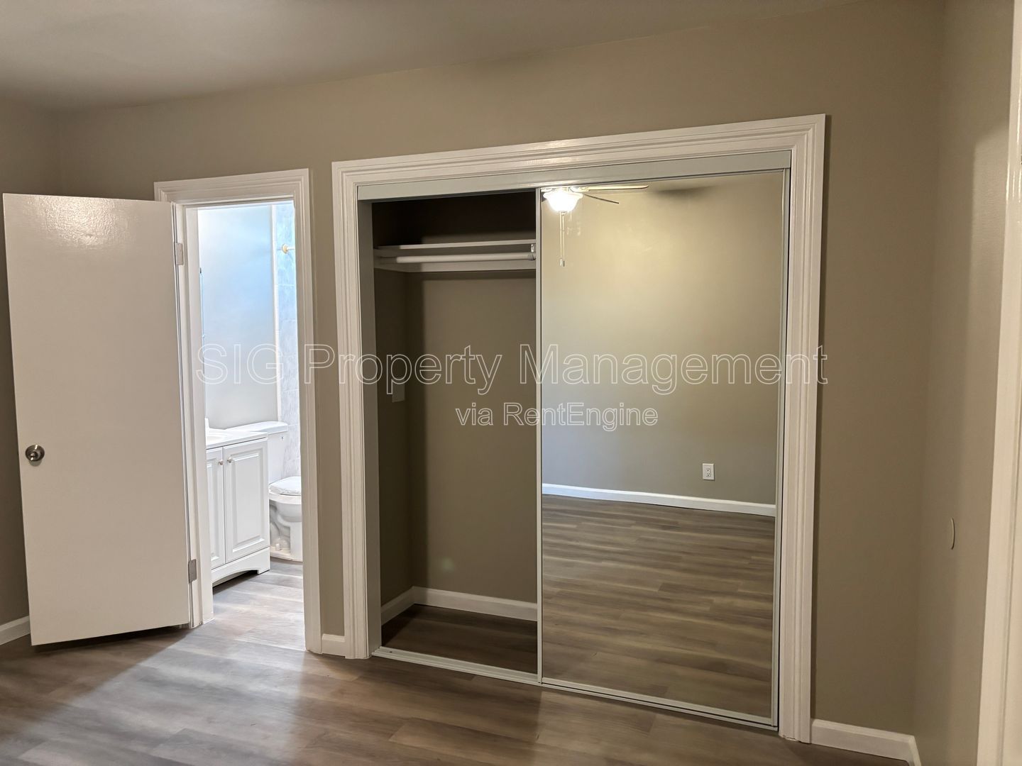 Gallery Image 17
