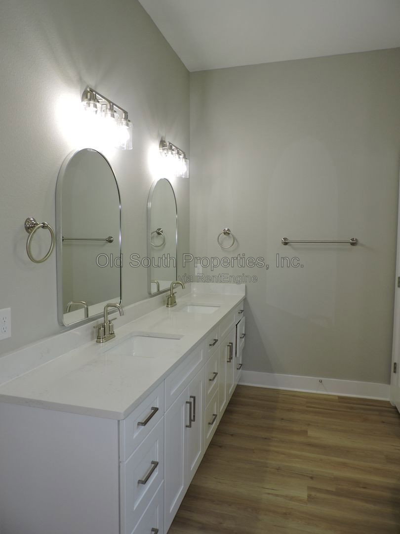 Gallery Image 16