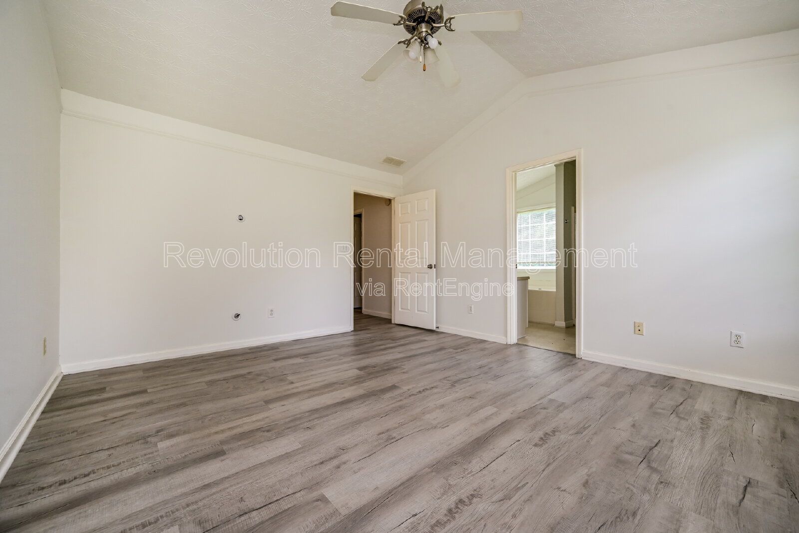 Gallery Image 25
