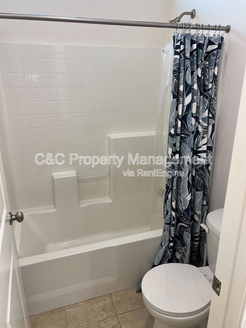 Gallery Image 16