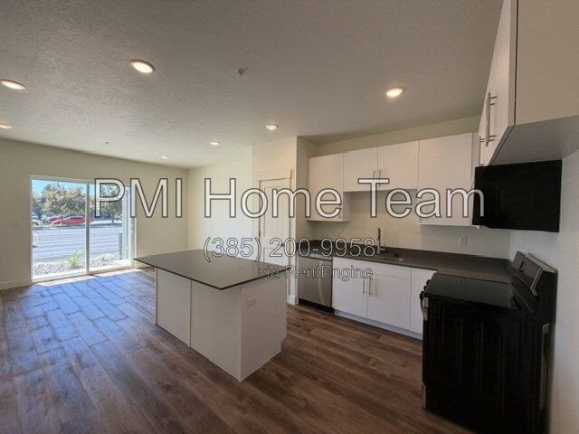 Gallery Image 0