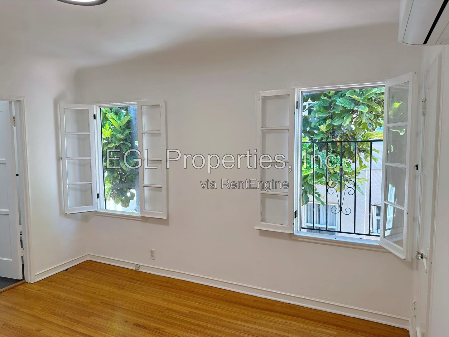 Gallery Image 16