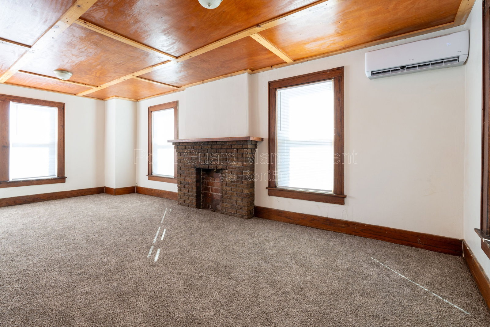Gallery Image 0